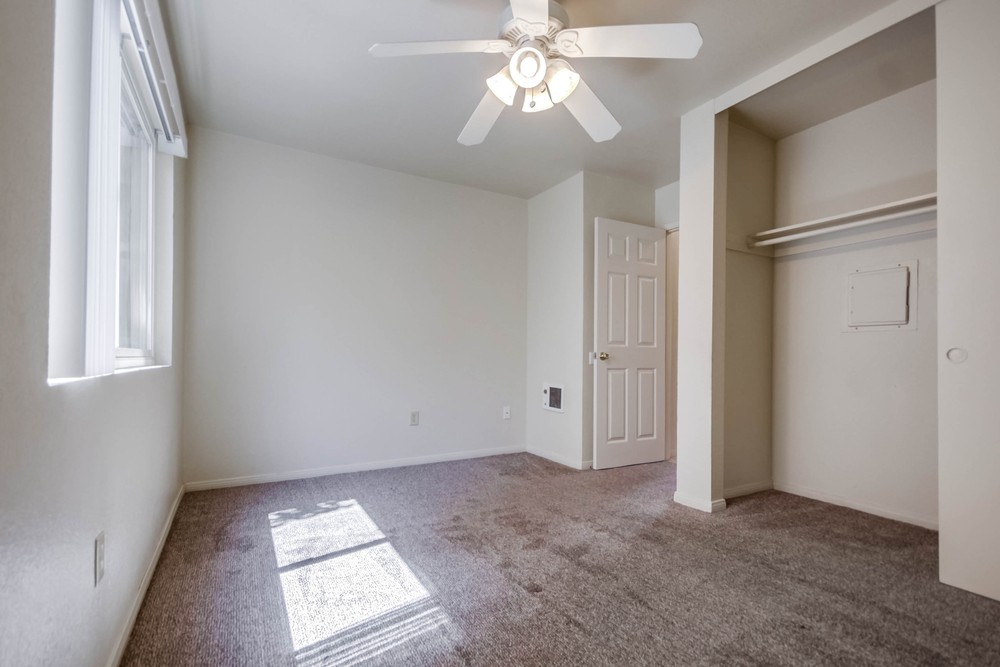 Virtual tour photo 26 of 28 for 6735 Amherst St