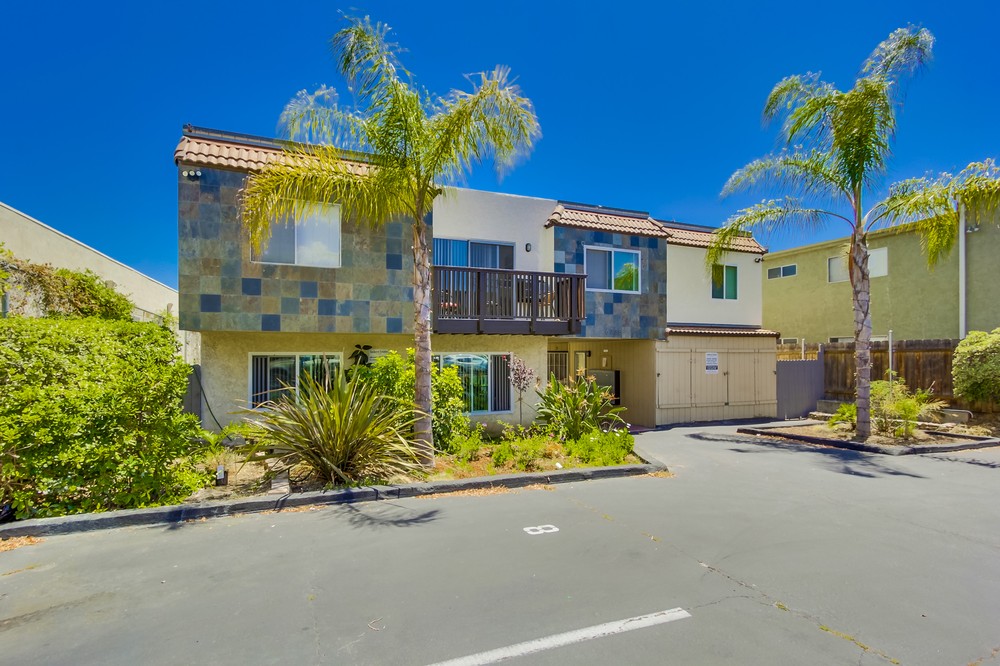 Virtual tour photo 3 of 24 for 6735 Amherst Street #9