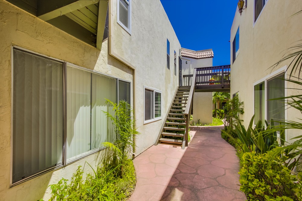 Virtual tour photo 5 of 24 for 6735 Amherst Street #9