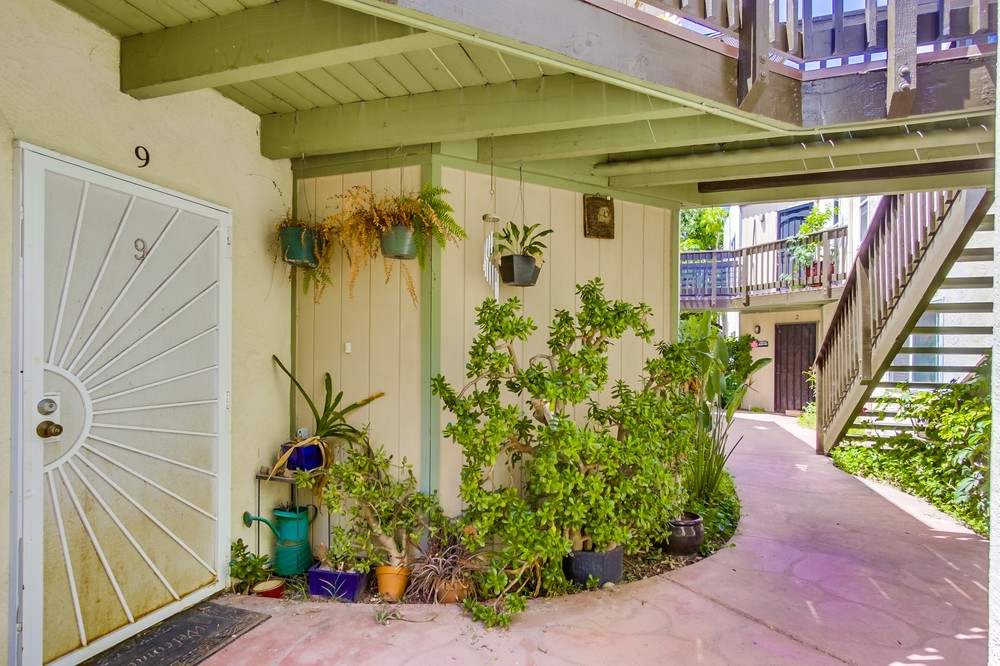 Virtual tour photo 8 of 24 for 6735 Amherst Street #9