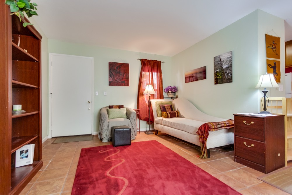 Virtual tour photo 10 of 24 for 6735 Amherst Street #9