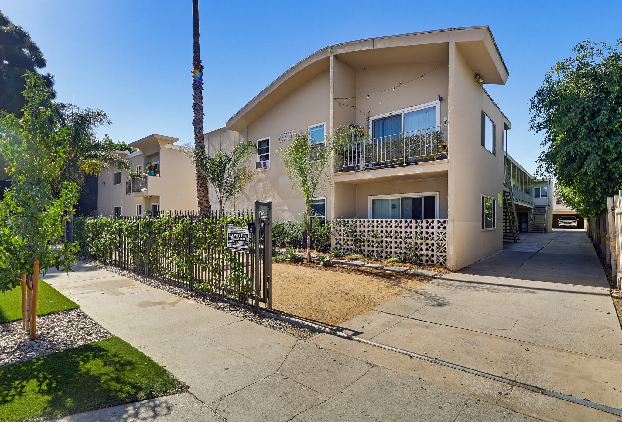 Virtual tour photo 6 of 28 for 6735 Brynhurst Ave