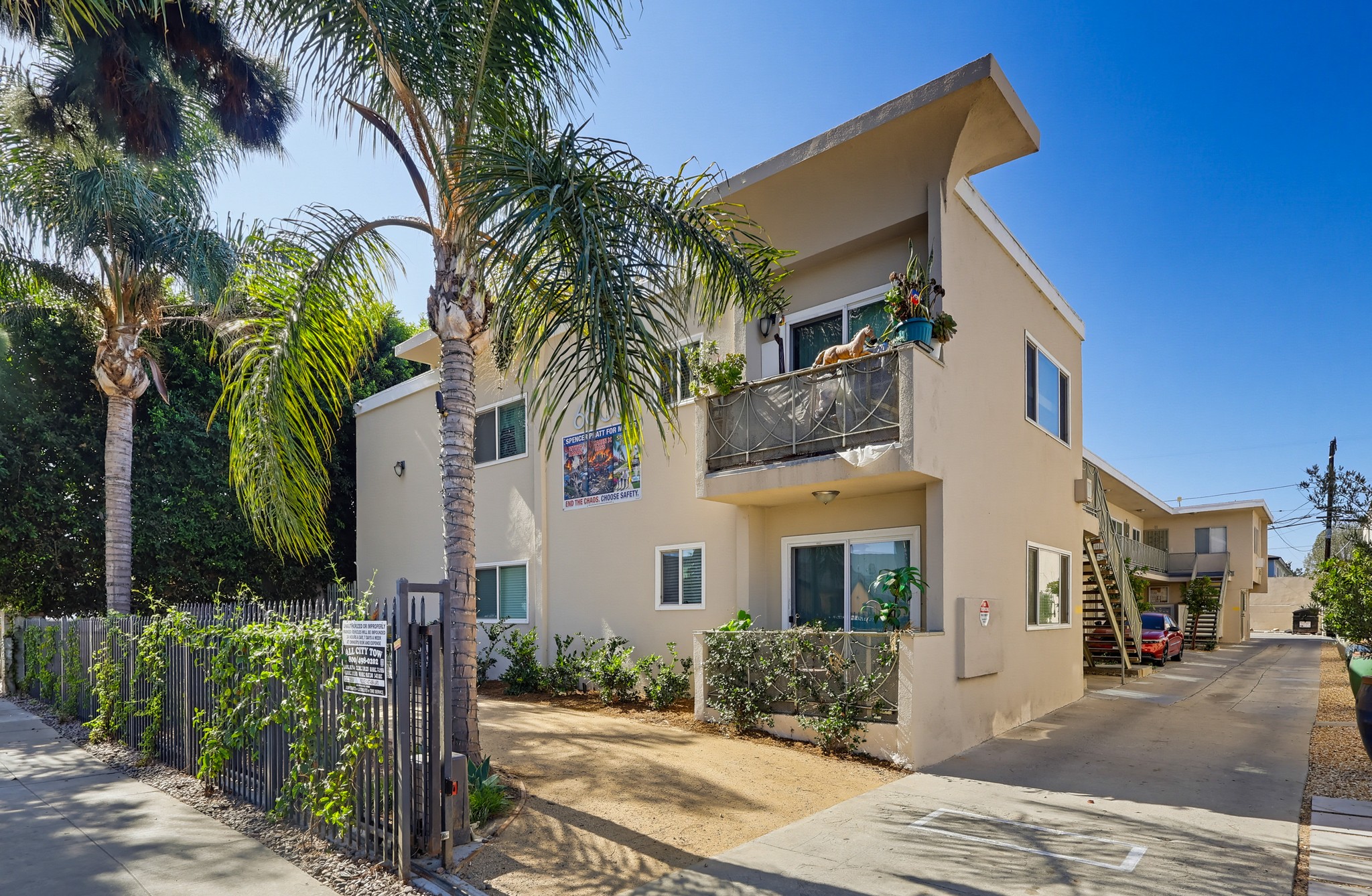 Virtual tour photo 8 of 28 for 6735 Brynhurst Ave