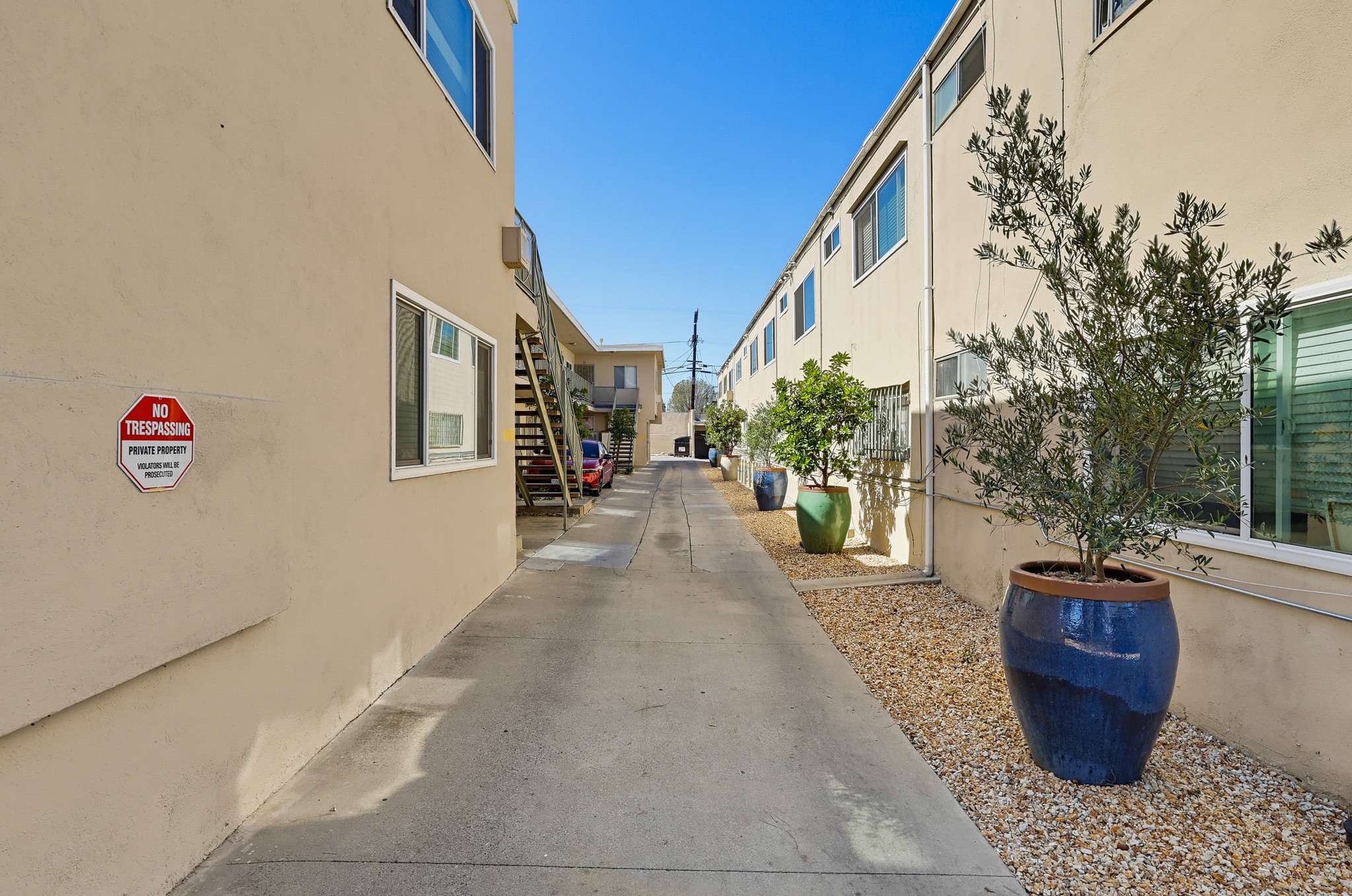 Virtual tour photo 16 of 28 for 6735 Brynhurst Ave