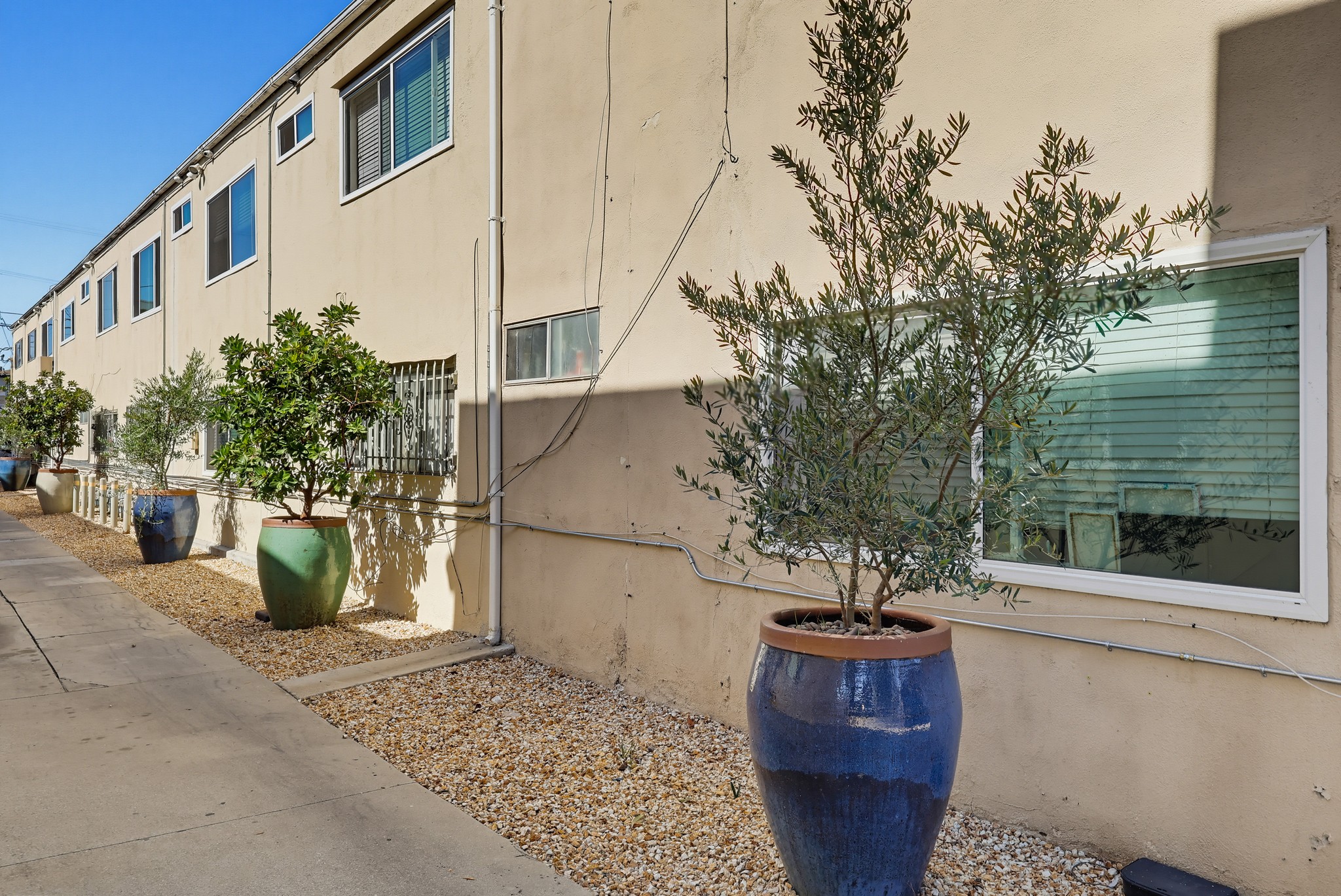 Virtual tour photo 18 of 28 for 6735 Brynhurst Ave
