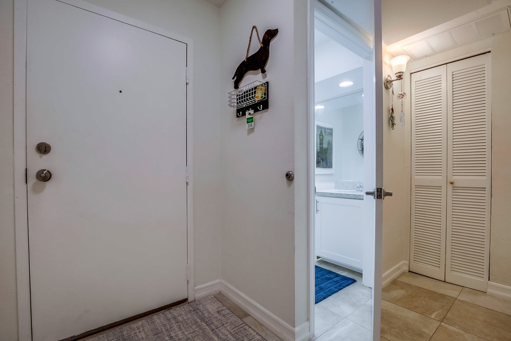 Virtual tour photo 7 of 43 for 6737 Friars Rd