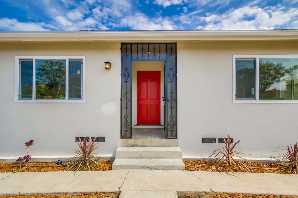 Virtual tour photo 6 of 53 for 6738 Akins Ave