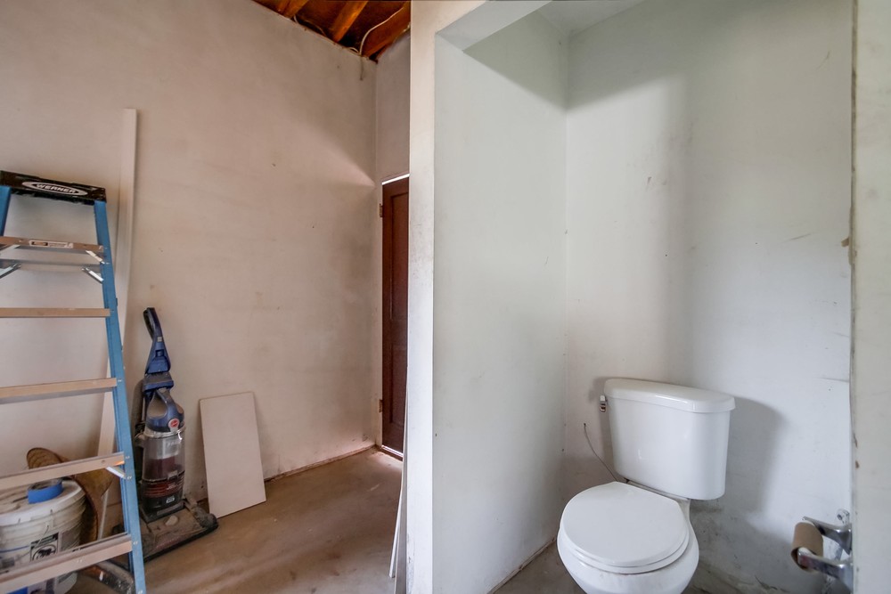 Virtual tour photo 53 of 53 for 6738 Akins Ave