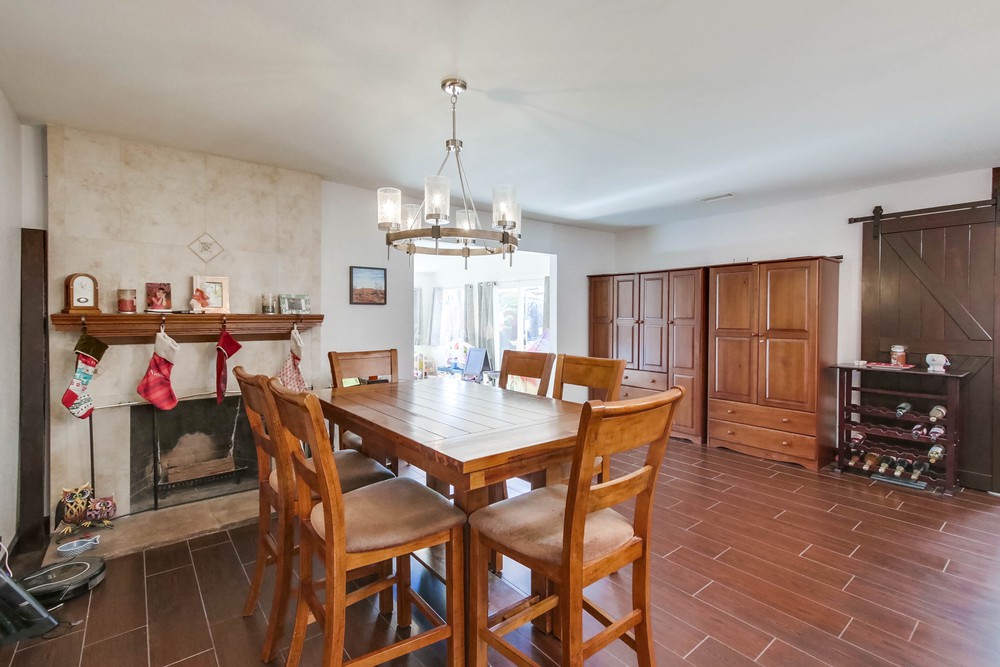 Virtual tour photo 6 of 42 for 6739 Barnhurst Dr