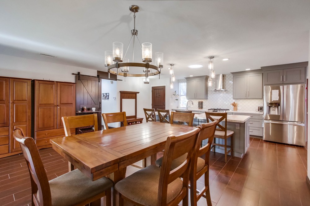Virtual tour photo 9 of 42 for 6739 Barnhurst Dr