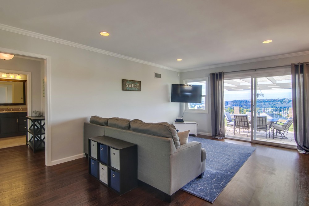 Virtual tour photo 6 of 63 for 6744 Winona Ave