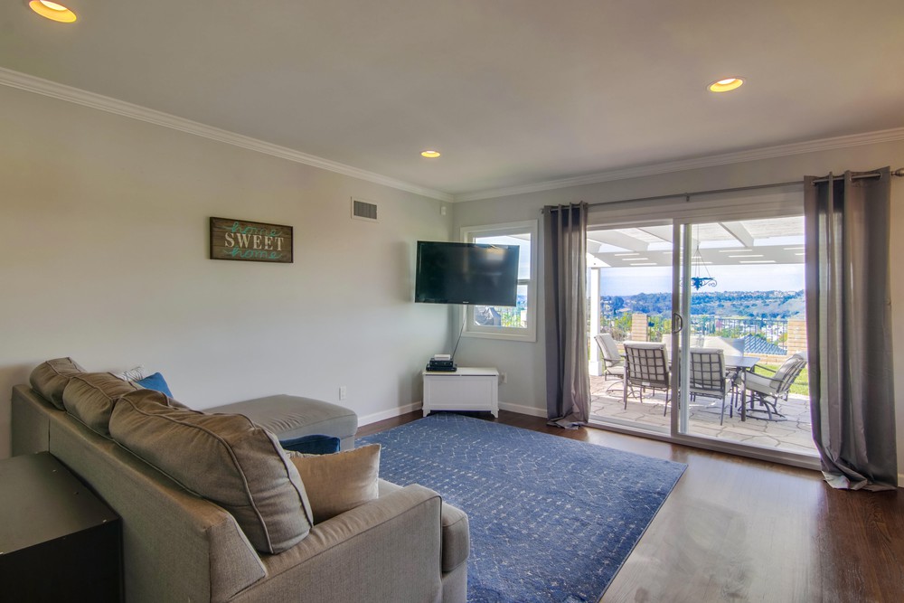 Virtual tour photo 7 of 63 for 6744 Winona Ave