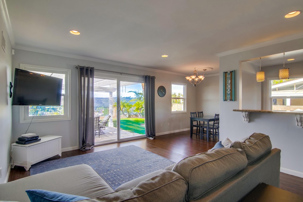Virtual tour photo 10 of 63 for 6744 Winona Ave