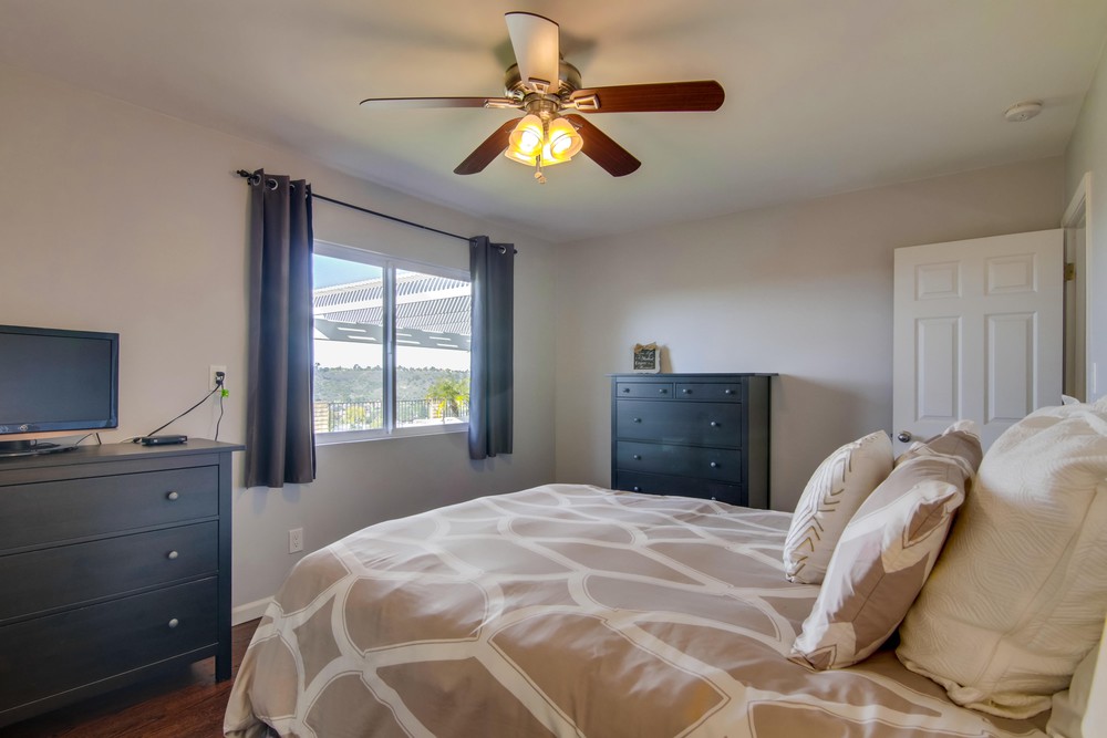 Virtual tour photo 42 of 63 for 6744 Winona Ave