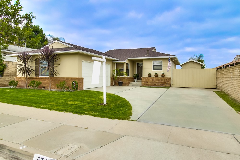 Virtual tour photo 4 of 55 for 6744 Winona Avenue