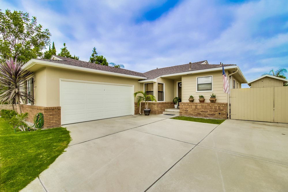 Virtual tour photo 5 of 55 for 6744 Winona Avenue