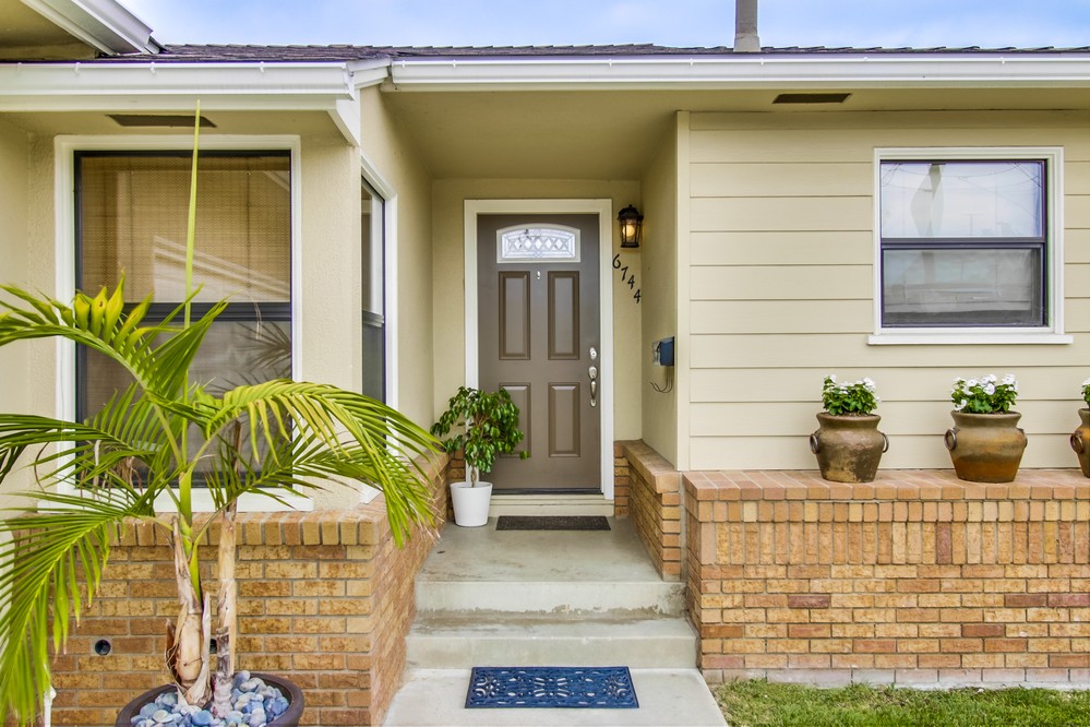 Virtual tour photo 6 of 55 for 6744 Winona Avenue