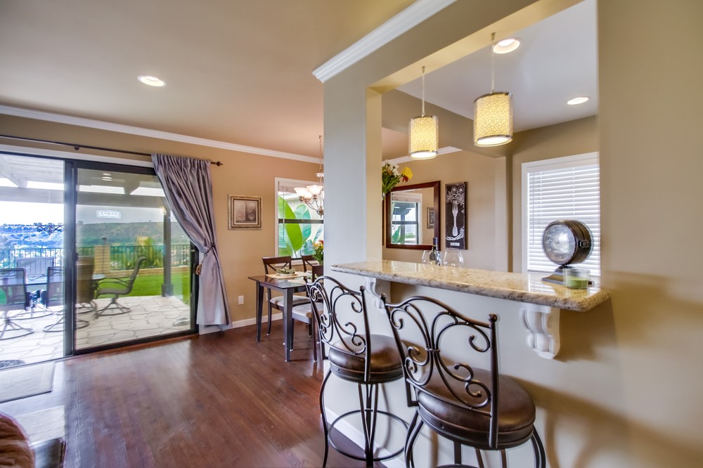 Virtual tour photo 11 of 55 for 6744 Winona Avenue