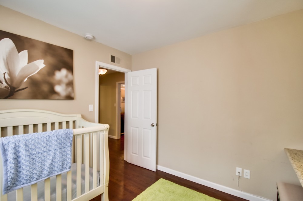 Virtual tour photo 32 of 55 for 6744 Winona Avenue