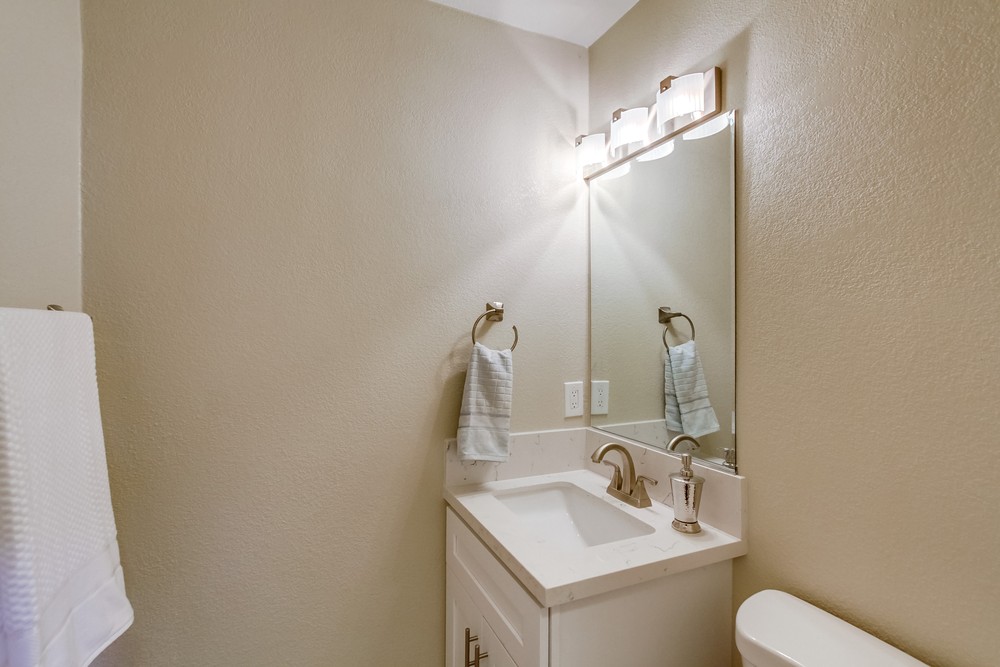Virtual tour photo 22 of 55 for 6752 Elmore St