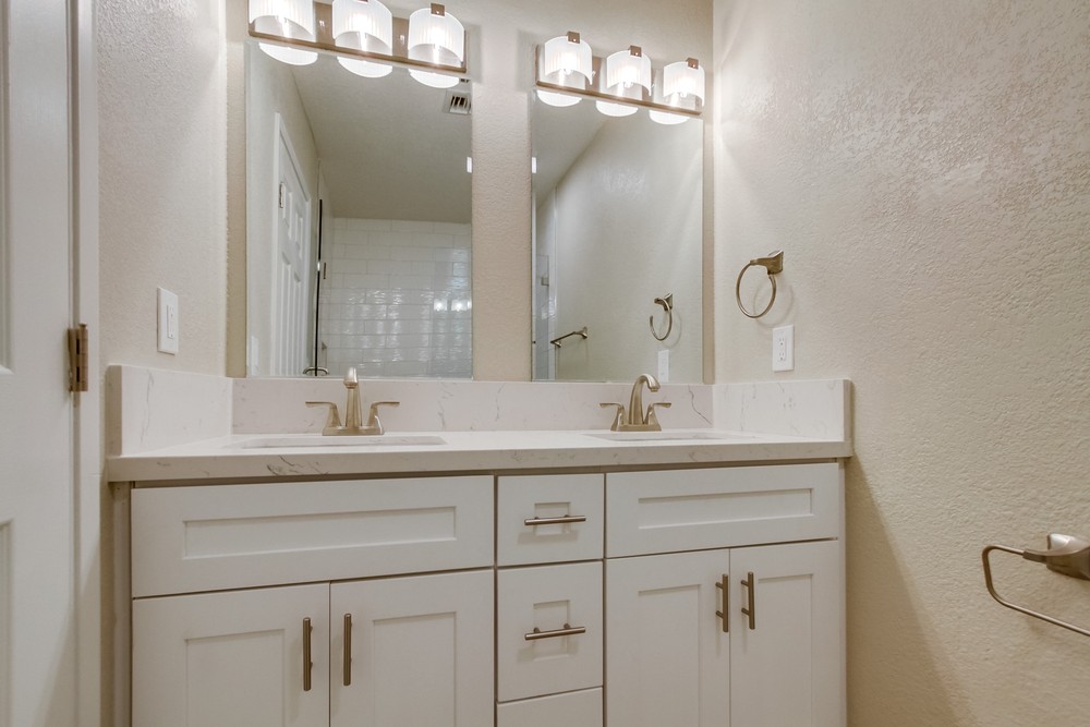 Virtual tour photo 28 of 55 for 6752 Elmore St