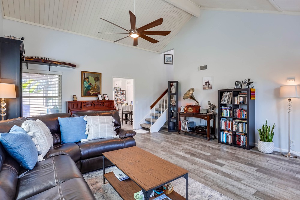 Virtual tour photo 5 of 32 for 6761 Parkside Ave
