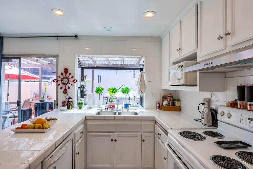Virtual tour photo 12 of 32 for 6761 Parkside Ave