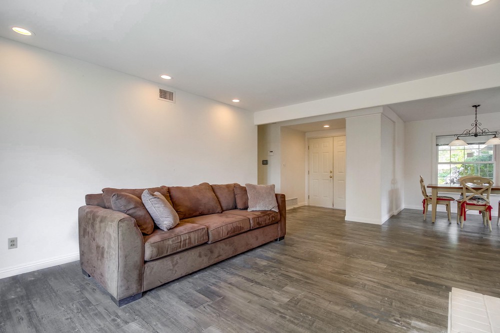 Virtual tour photo 14 of 54 for 6764 Sunny Brae Dr