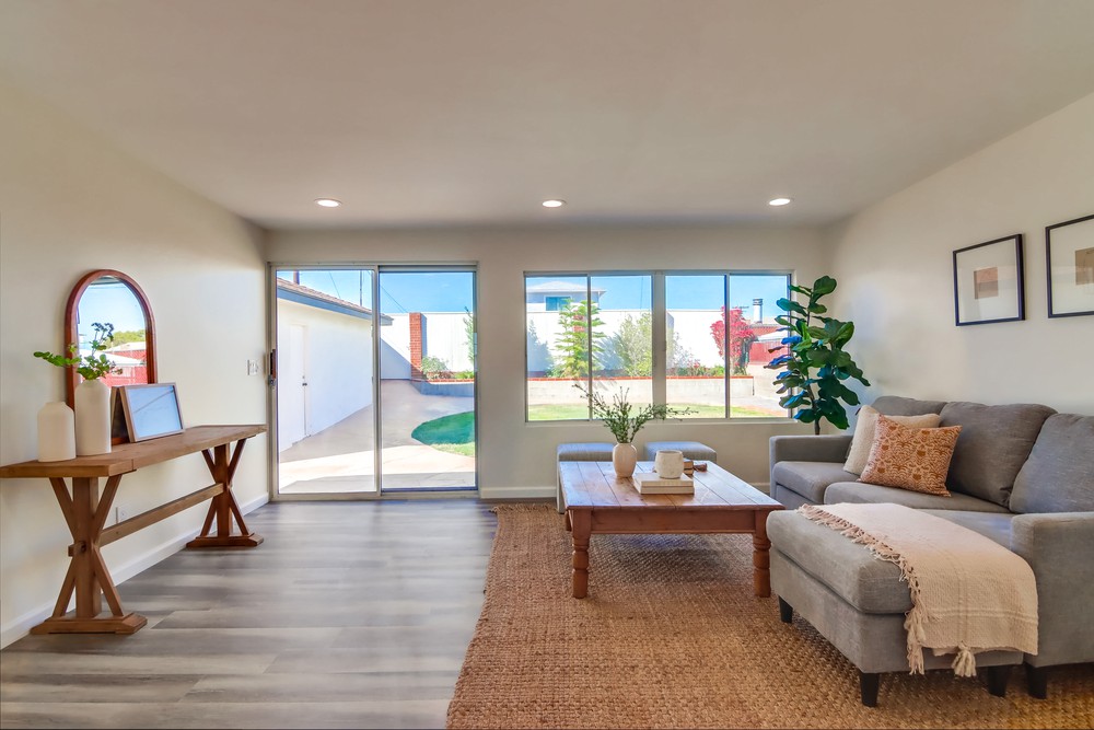 Virtual tour photo 9 of 52 for 6772 Delfern St