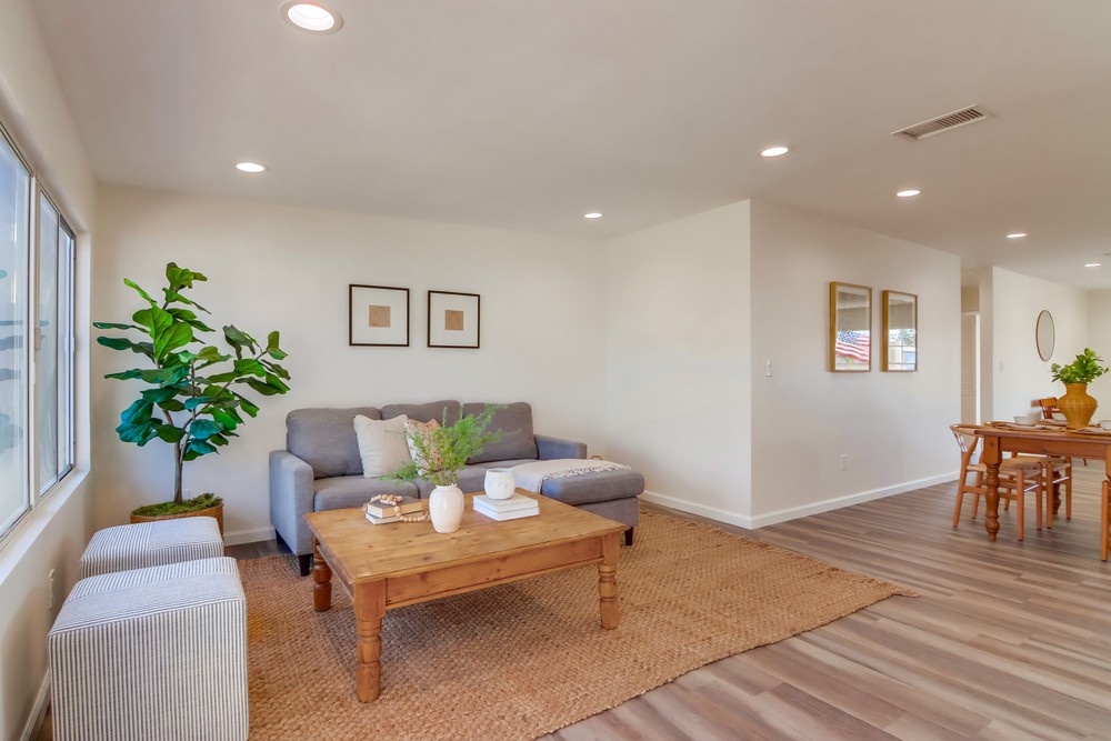 Virtual tour photo 12 of 52 for 6772 Delfern St