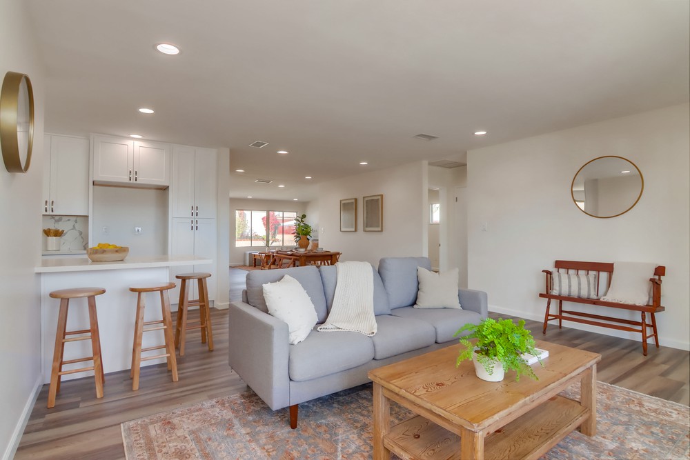 Virtual tour photo 19 of 52 for 6772 Delfern St