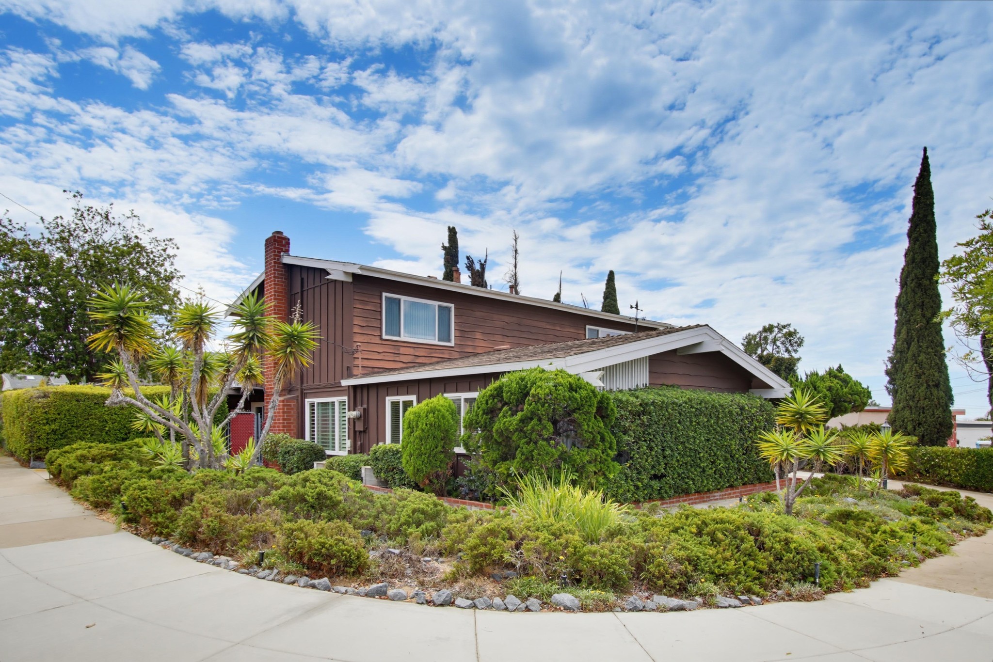 Virtual tour photo 4 of 69 for 6789 Renkrib Ave