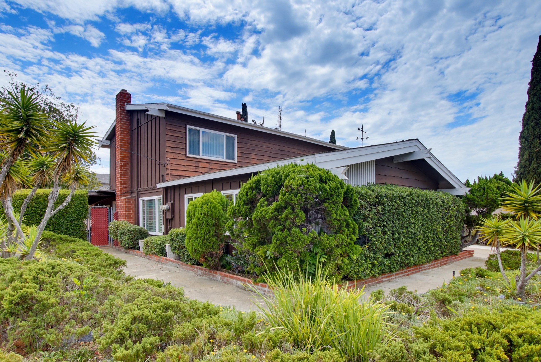 Virtual tour photo 5 of 69 for 6789 Renkrib Ave