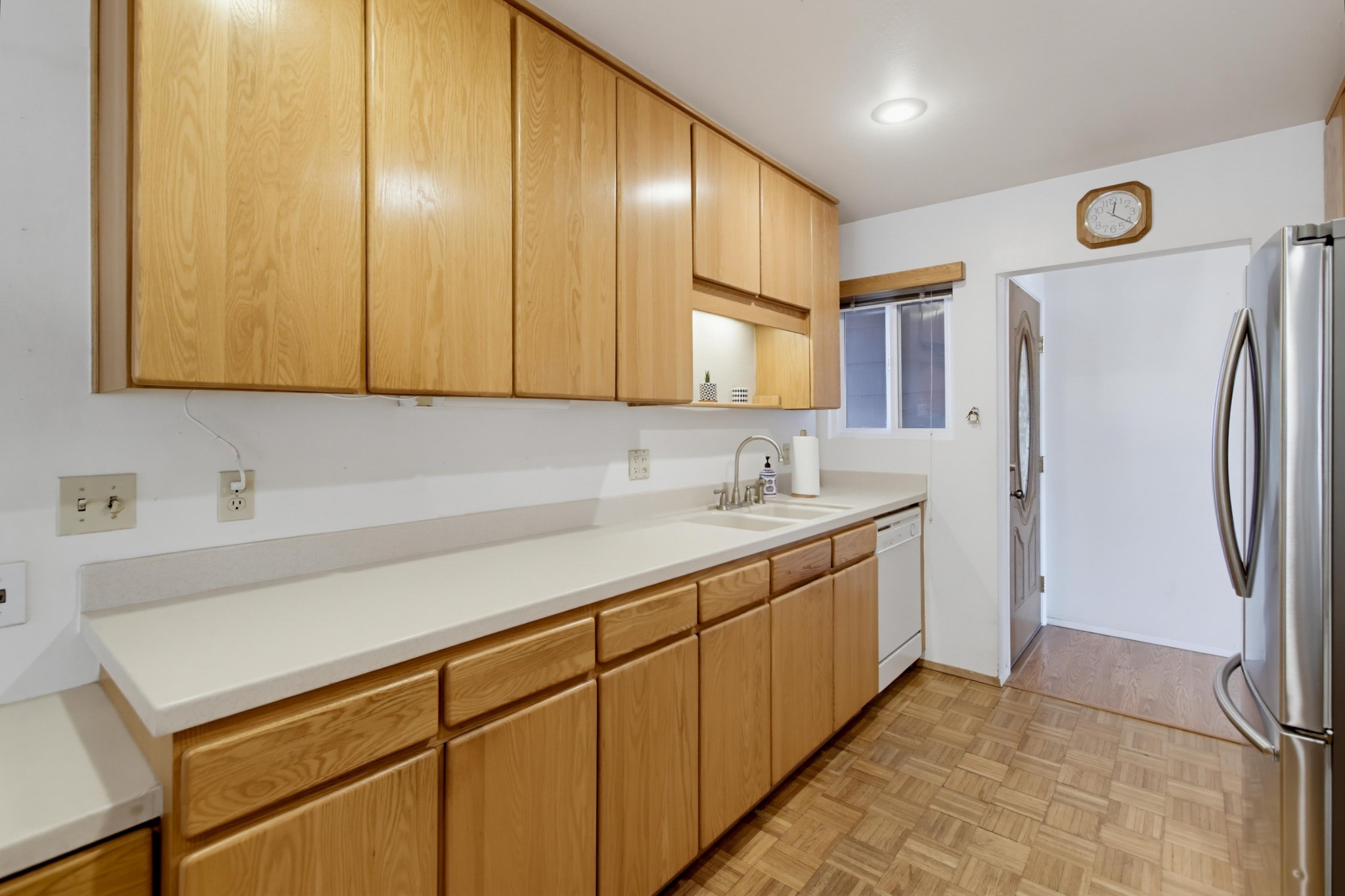 Virtual tour photo 21 of 69 for 6789 Renkrib Ave