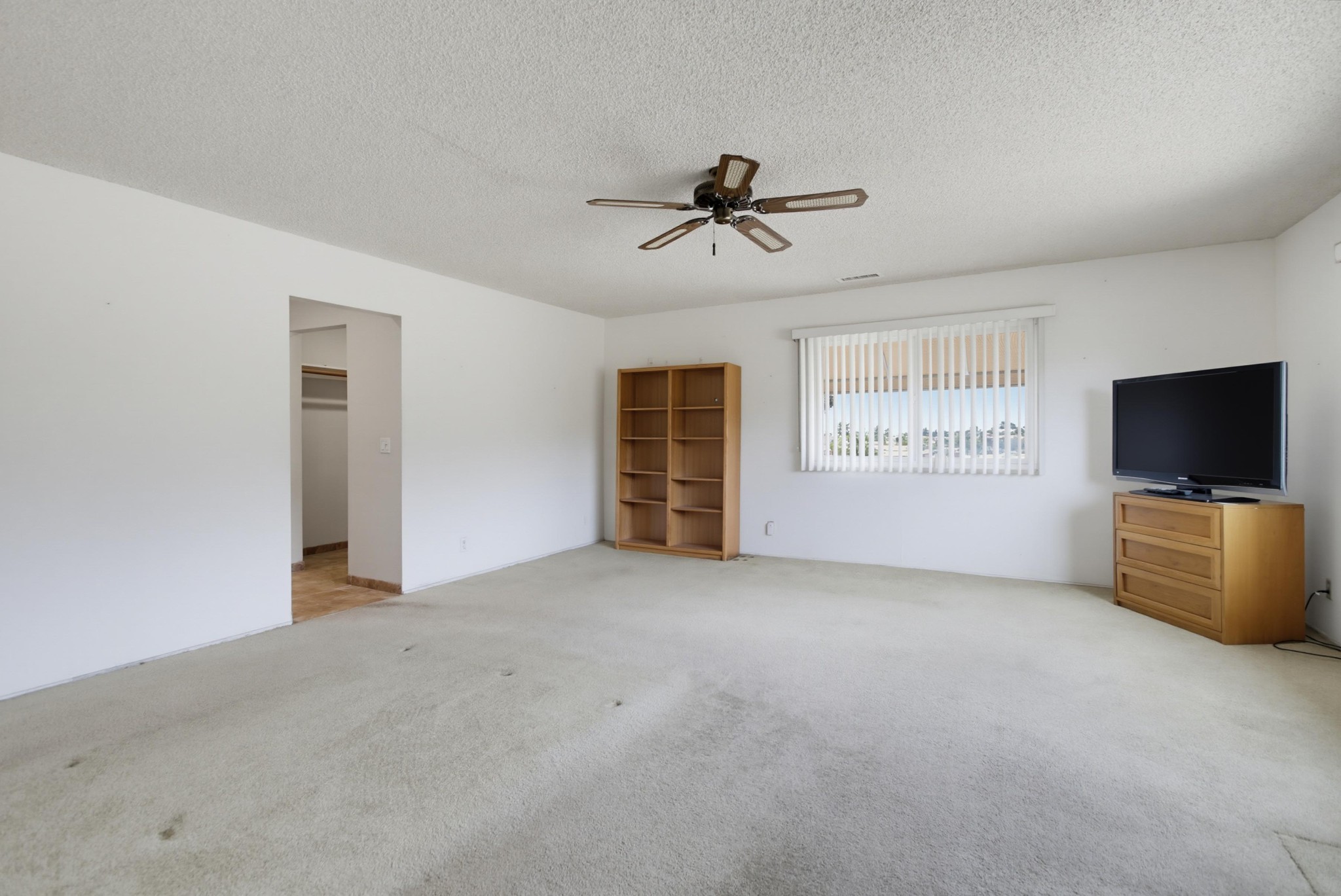 Virtual tour photo 30 of 69 for 6789 Renkrib Ave