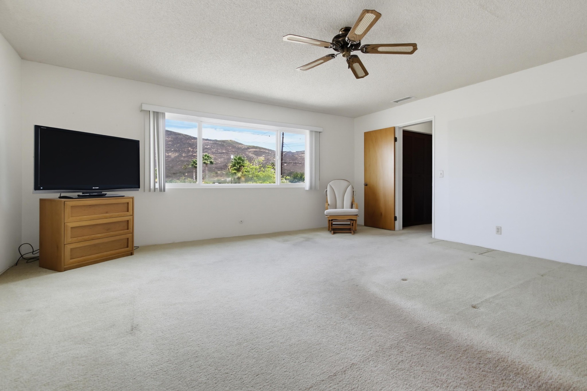 Virtual tour photo 32 of 69 for 6789 Renkrib Ave