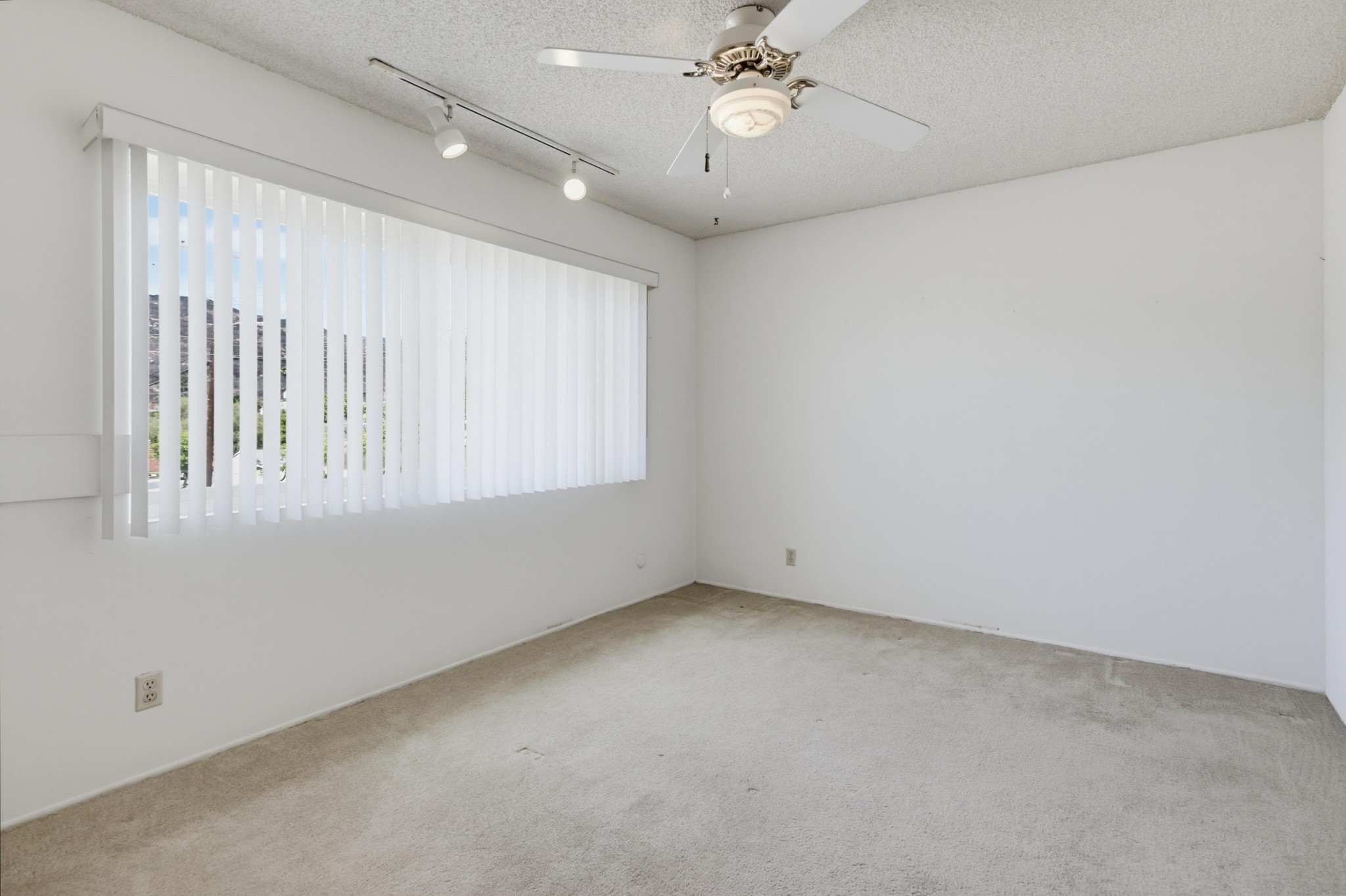 Virtual tour photo 46 of 69 for 6789 Renkrib Ave