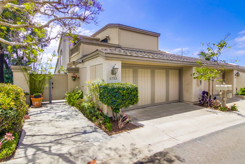 Virtual tour photo 1 of 78 for 6793 Fashion Hills Blvd