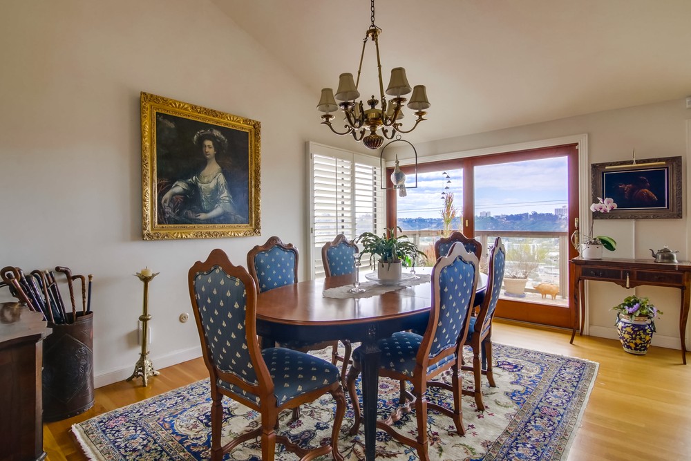 Virtual tour photo 17 of 78 for 6793 Fashion Hills Blvd