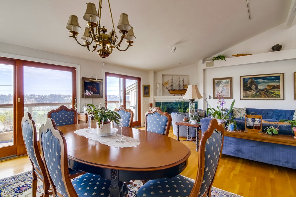 Virtual tour photo 18 of 78 for 6793 Fashion Hills Blvd