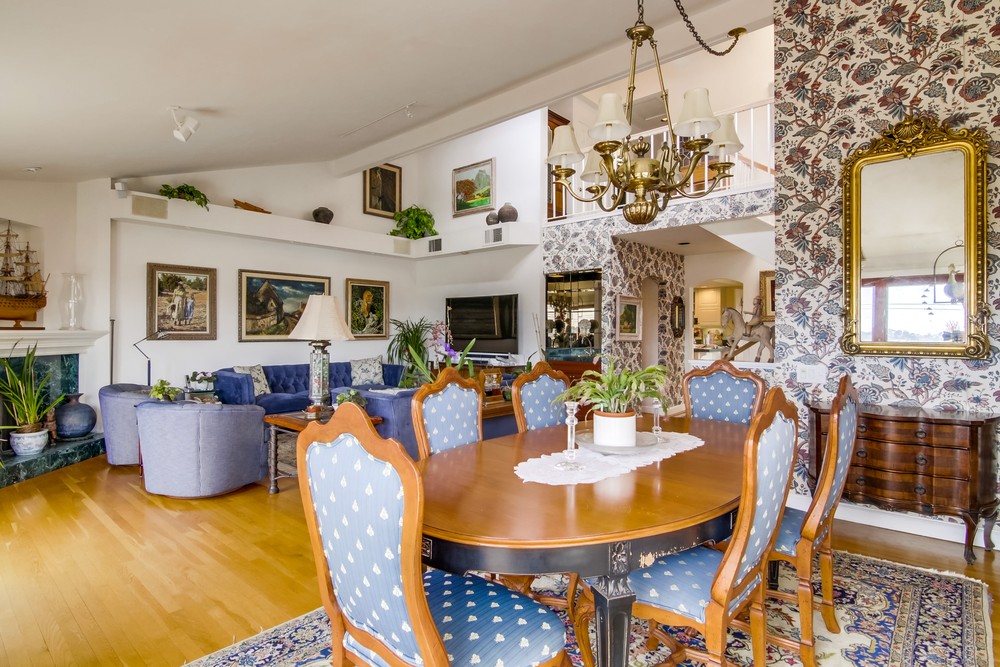 Virtual tour photo 20 of 78 for 6793 Fashion Hills Blvd