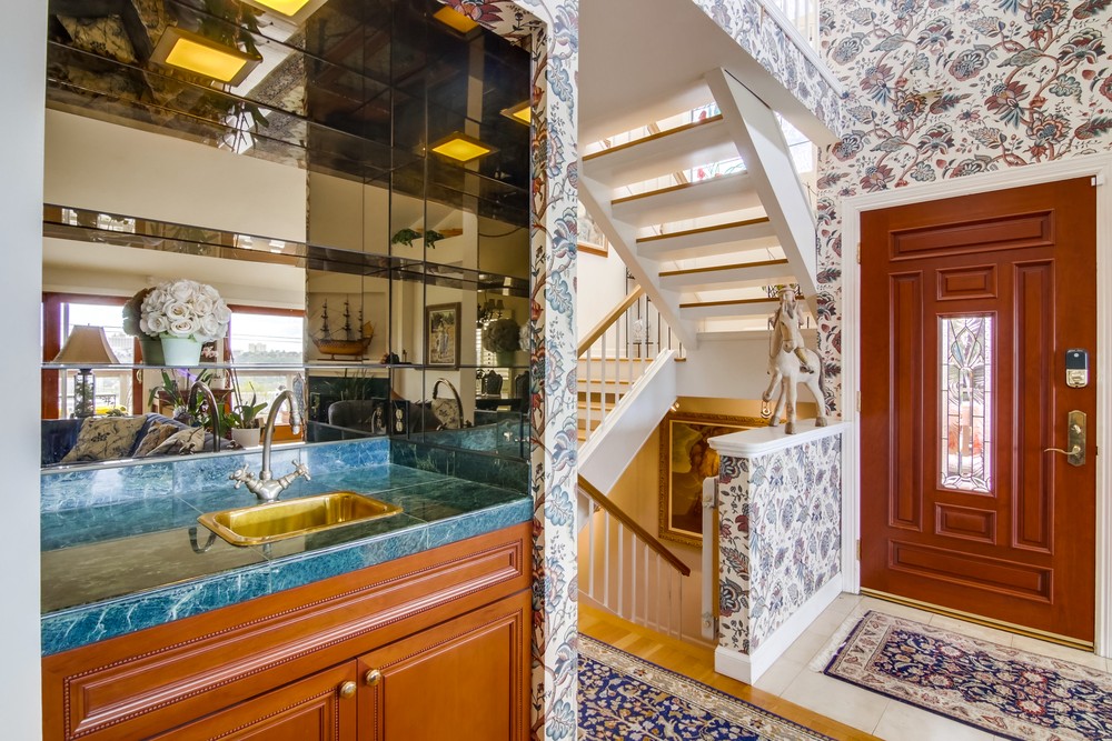 Virtual tour photo 21 of 78 for 6793 Fashion Hills Blvd