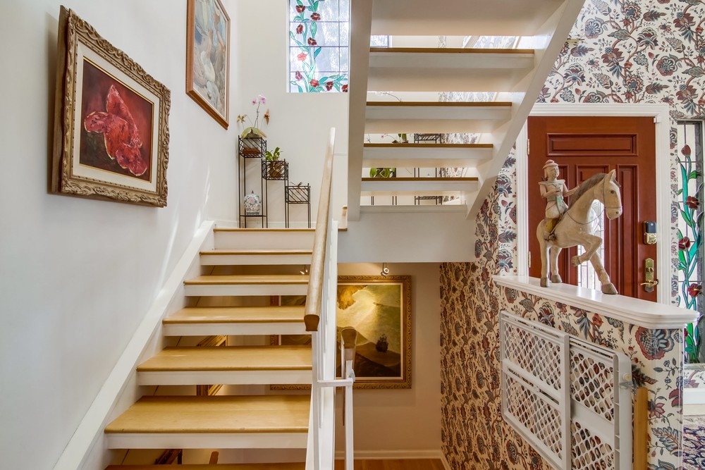 Virtual tour photo 35 of 78 for 6793 Fashion Hills Blvd