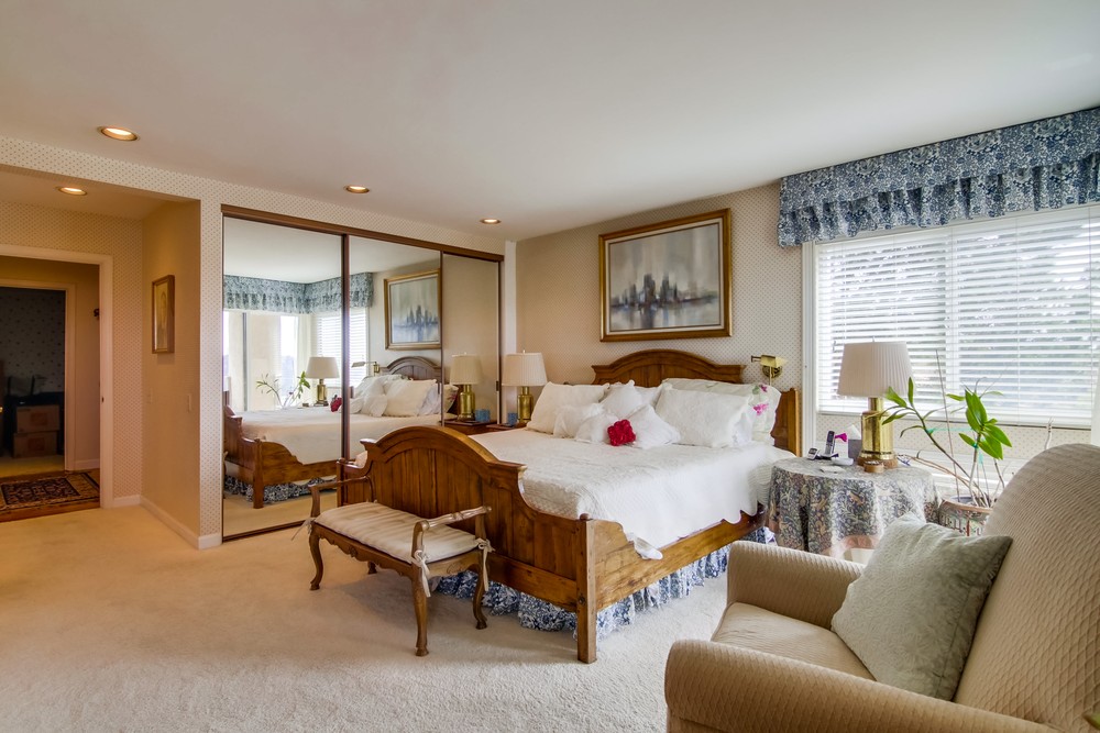 Virtual tour photo 43 of 78 for 6793 Fashion Hills Blvd