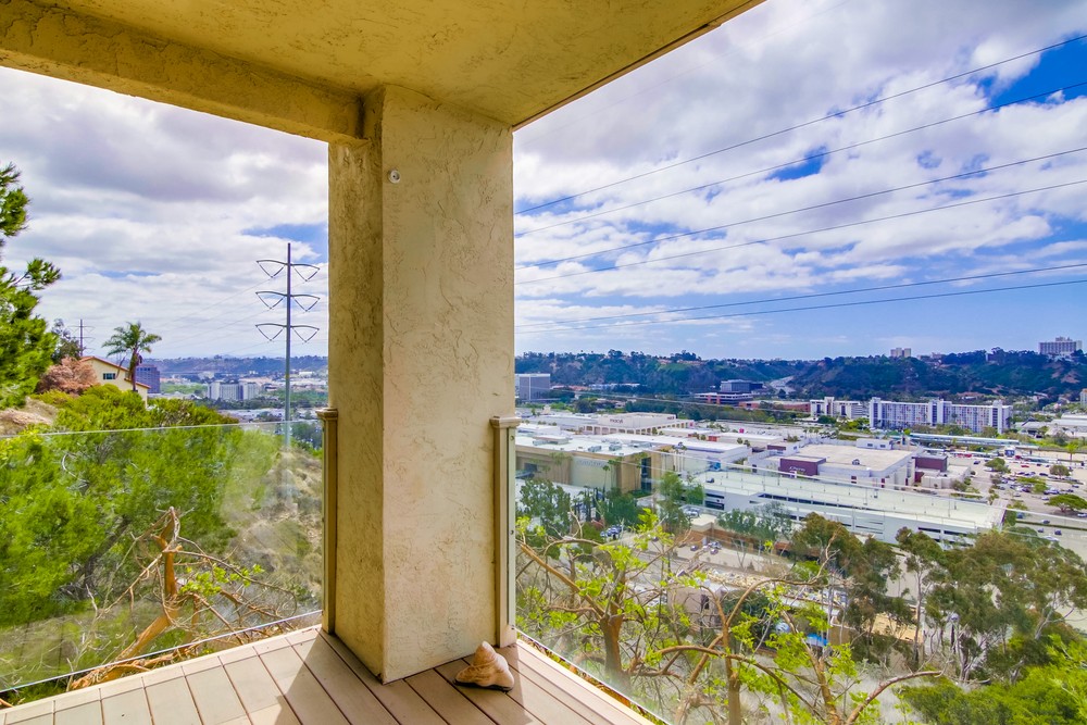 Virtual tour photo 59 of 78 for 6793 Fashion Hills Blvd
