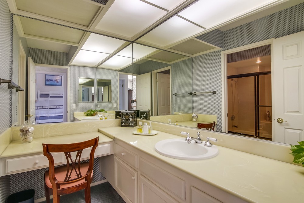 Virtual tour photo 72 of 78 for 6793 Fashion Hills Blvd