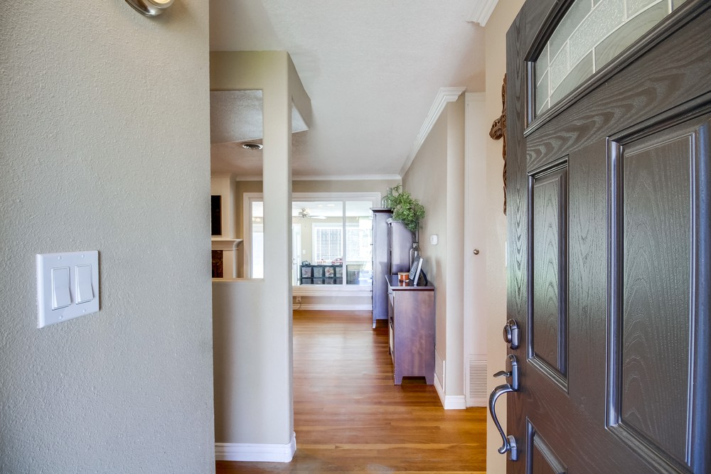Virtual tour photo 6 of 48 for 6798 Mineral Dr