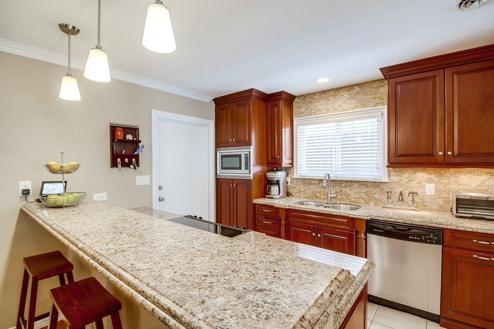 Virtual tour photo 17 of 48 for 6798 Mineral Dr