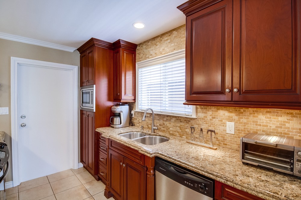 Virtual tour photo 18 of 48 for 6798 Mineral Dr