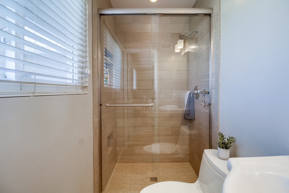 Virtual tour photo 26 of 48 for 6798 Mineral Dr